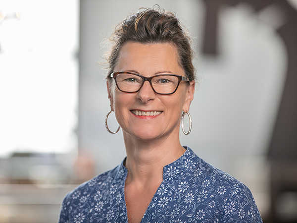 ANGELA WEISS